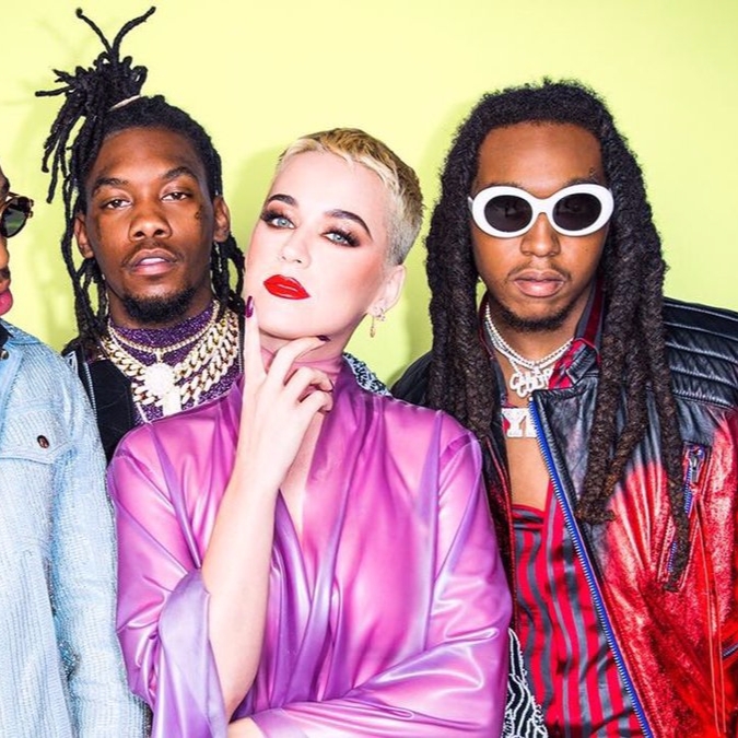 滿臉黑人問號！瑪丹娜和 J. Lo 看凱蒂佩芮表演新歌　「冷漠臉」反應被網友狂轉發！