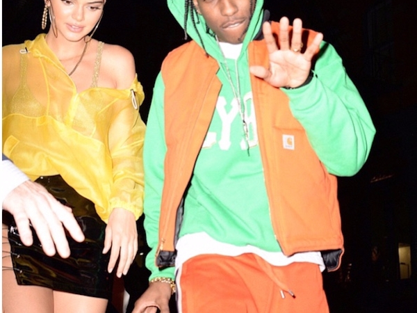VLONE x Carhartt WIP 聯名企劃即將來襲？