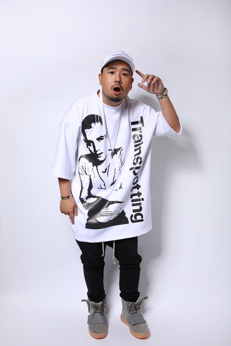 饶舌鬼才告别自由发挥 阿达单飞打造最王道的「骂人方式」