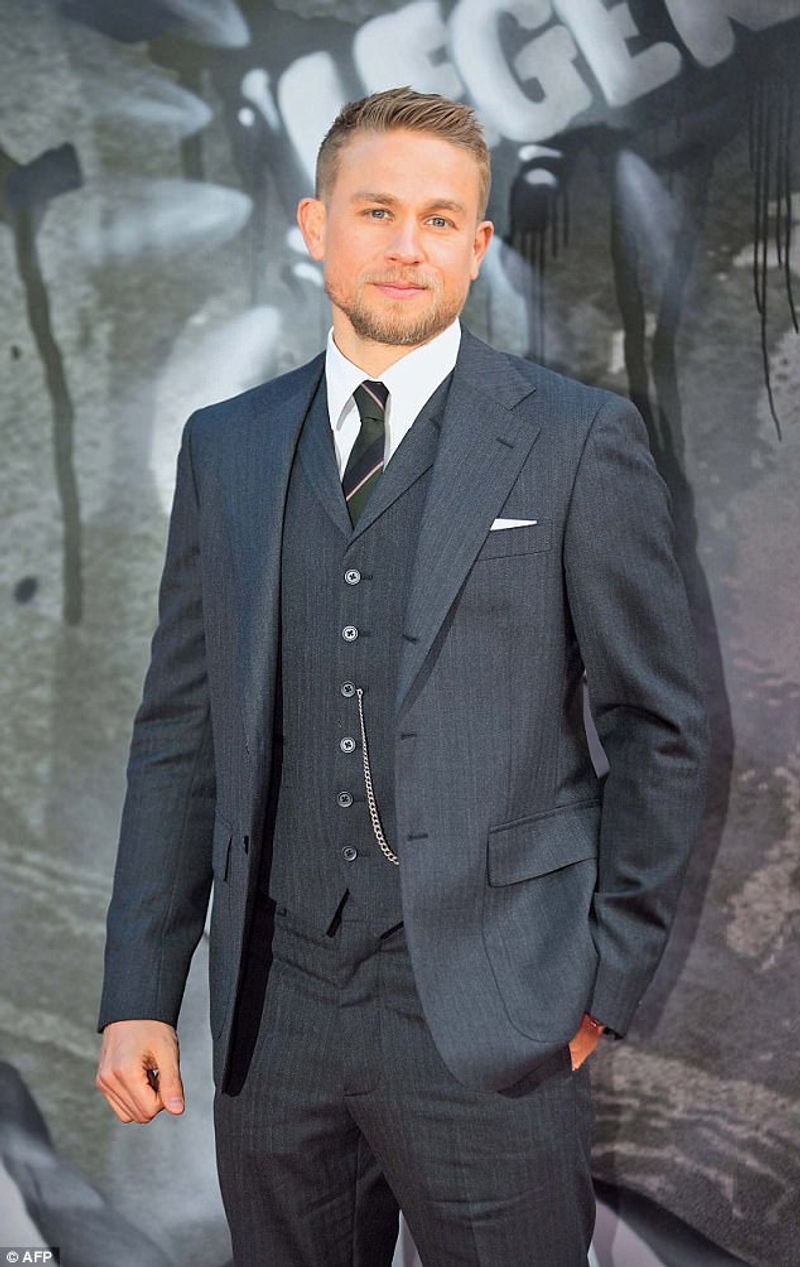 这位大咖演员推掉《权力游戏》超扼腕 现在跪求当 jon snow 身边小