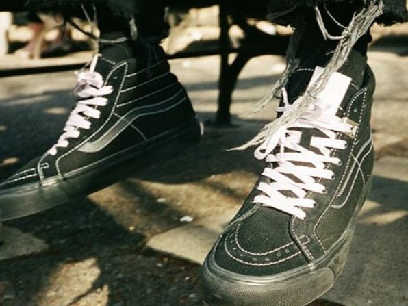 【Vans x ALYX 聯名鞋款發售中】從紐約新銳品牌ALYX回顧Lady Gaga ､Kanye West經典傳奇造型 !