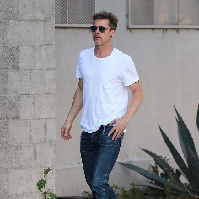 與裘莉離婚後憔悴暴瘦一大圈　布萊德彼特心酸保證：我不會想不開...