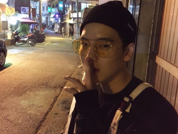 韓國 IG 打卡熱點「潮男主廚咖啡廳」！請問：要美食還是要鮮肉？ 