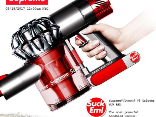 當 Supreme 找上 Dyson？有了這台「Suck em！」吸塵器還不勤快點打掃