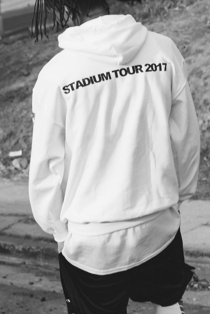 每次都賣到翻!小賈斯汀新推巡演限定潮 T 再掀 Team Bieber 街頭時尚熱潮!
