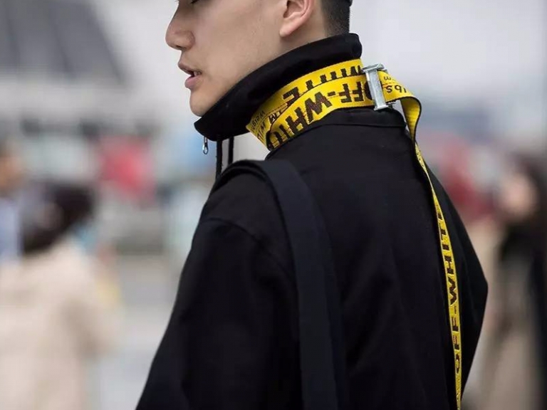 OFF-WHITE 2017 秋冬系列之新配色「Industrial Belt」腰帶已接受預訂