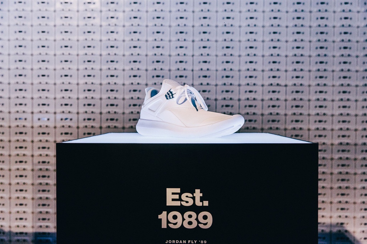 繼承初代 Air Jordan IV 的 DNA！精簡版的高性能籃球鞋 JORDAN FLY ’89 登場