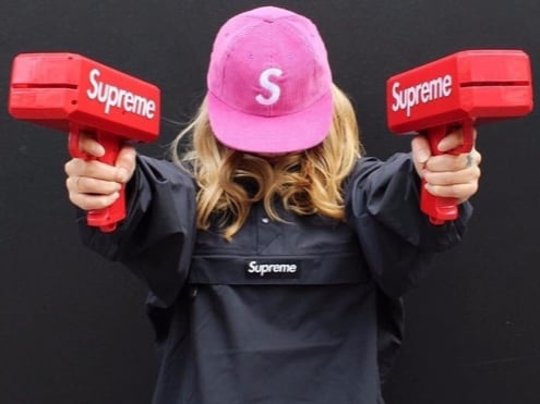 Supreme 許多奇妙的周邊商品　創辦人表示是受到這個時尚品牌的啟發！