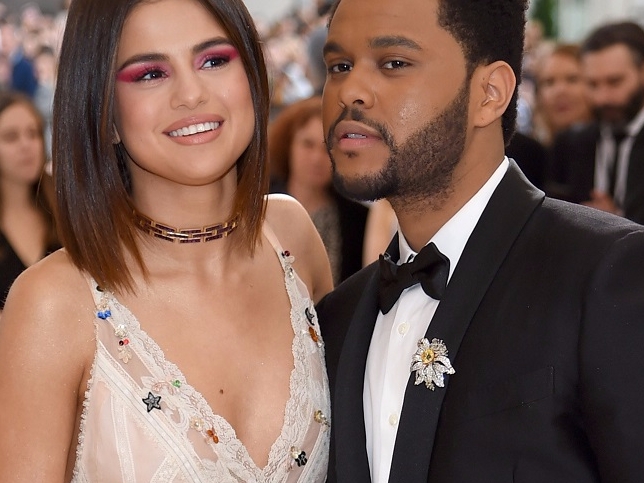 小賈Selena真的回不去了！Selena 跟The Weeknd LA買房同居密謀婚事！