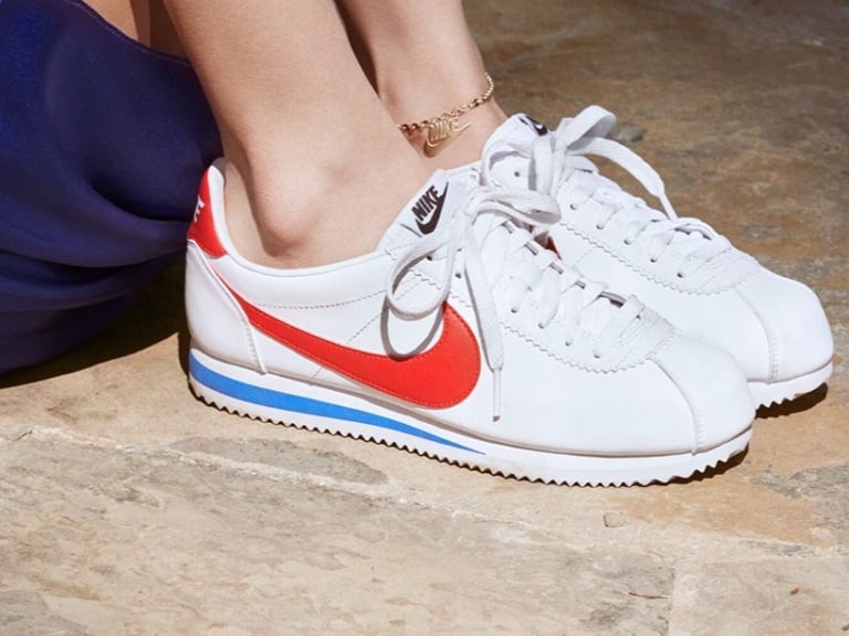 下一款 It Shoe!Nike Cortez 45 周年再推復刻版,Bella Hadid 把這對鞋完美演繹