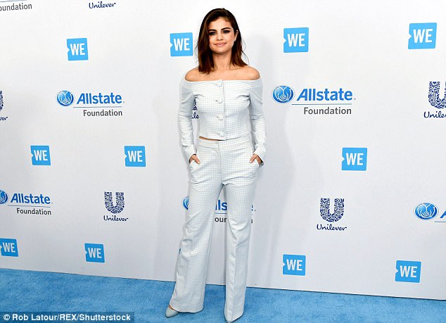 甜到不行!賽琳娜暢談與威肯陷入熱戀 「我付出了所有的愛和靈魂」!