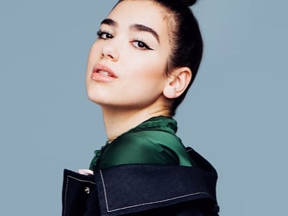 Dua Lipa 也從霍格華滋逃出來？竟在新曲 MV  中直接「飛」起來跳舞！