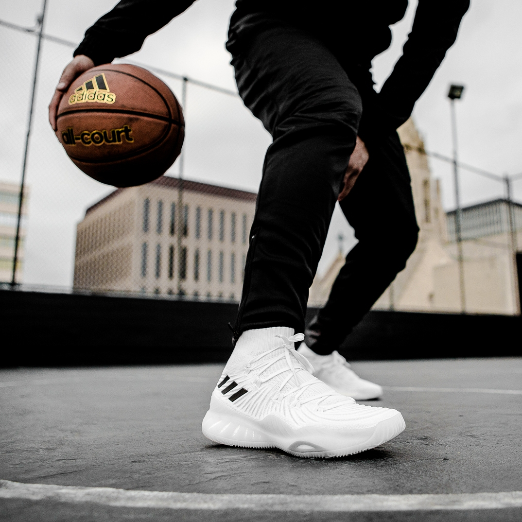 adidas Crazy Explosive 17全新登場 穩定如初，爆發無阻 6月6日在台發售叱吒球場
