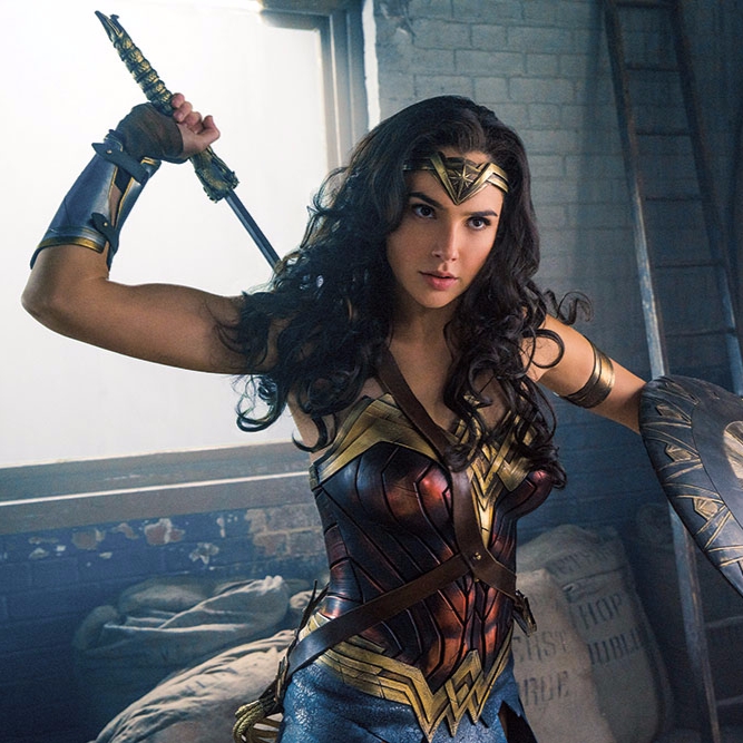 口碑意外爆好！蓋兒加朵和女導演已簽新約　將一起回歸拍攝《神力女超人 2》！