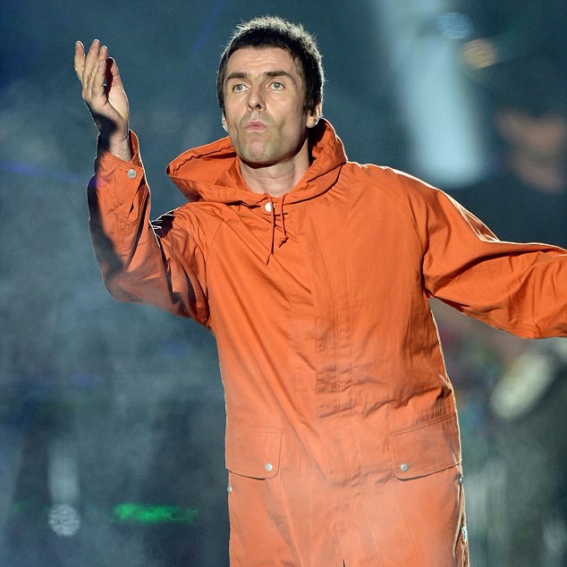 兄弟翻臉！綠洲合唱團 Liam Gallagher 怒嗆哥哥缺席曼徹斯特演唱會：你真可悲！