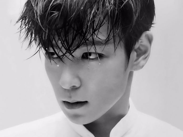 T.O.P 因失去意識昏迷被送重症監護室搶救