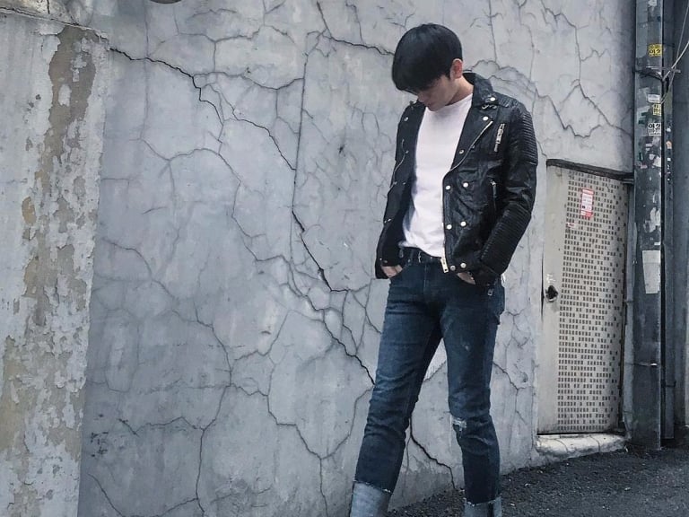 潮人必學 Top 3 拍照姿勢 ！原來 IG 上那麼多「潮男剛退伍」