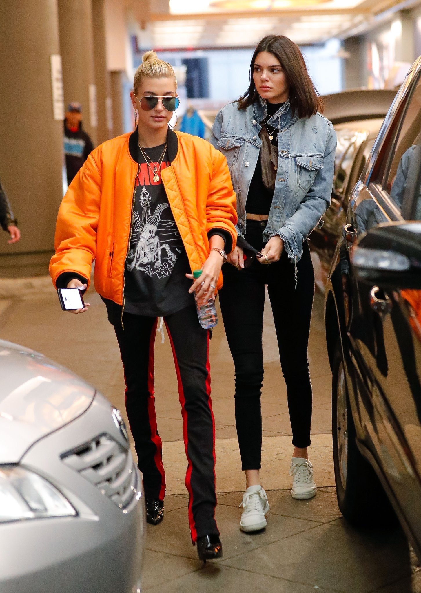 坎達兒珍娜加入 adidas Originals 後 出席公開場合穿的是這一雙!