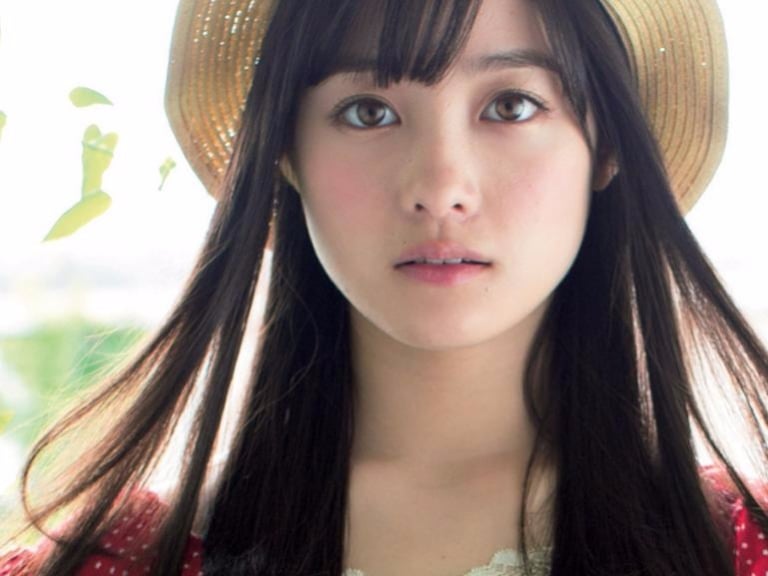 真沒顧形象!橋本環奈《銀魂》翻白眼挖鼻孔畫面曝光 網友驚:下手超狠!