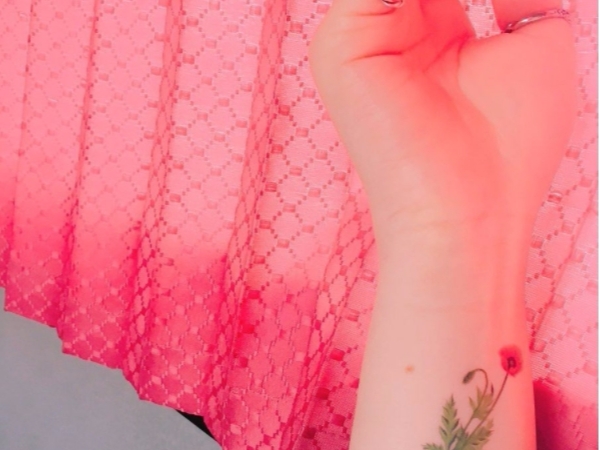 三心兩意又怕痛的女生都可以擁有紋身！這間韓國網店出品的清新系紋身貼紙，美得讓你不能抗拒！
