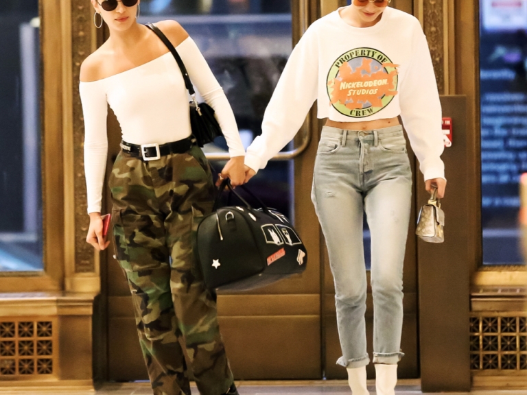 真「腰」瘦！ Gigi Hadid 本周《私服穿搭》居然剪破上衣，大秀小蠻腰！ ？