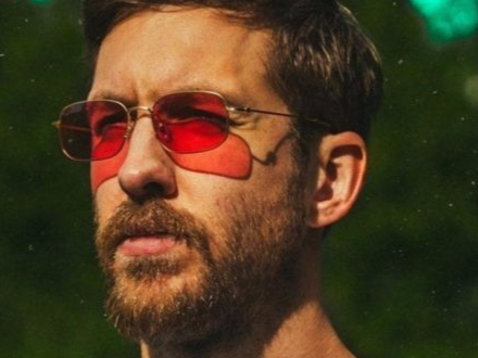 Calvin Harris 面子超大？最新曲〈Feels〉釋出　什麼大咖歌手都搭上了
