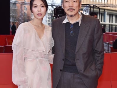《獨自在夜晚的海邊》金珉禧女女吻、一夜情樣樣都來！自爆國外的男人「那裡」大到韓國男人沒得比