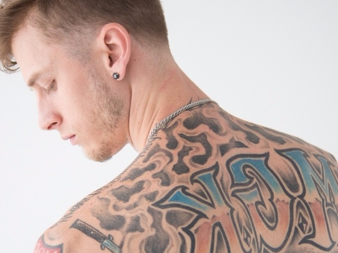 Machine Gun Kelly 成為 Reebok Classic 最新全球代言人