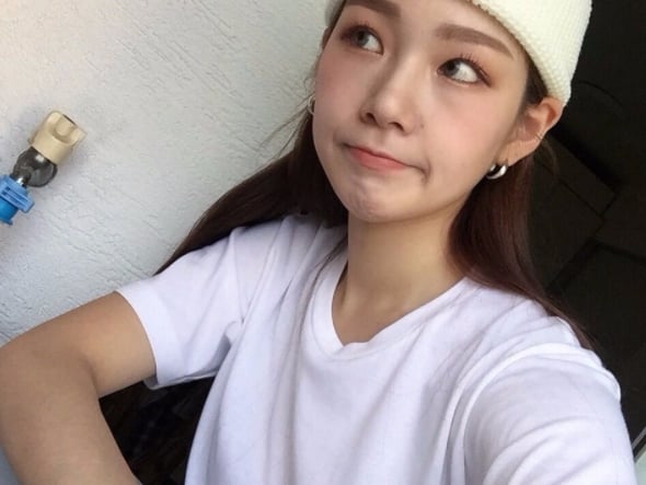 〔過中秋〕臉油滋滋怎麼辦？韓妞隨身攜帶「控油蜜粉 Top 3 」一秒柔焦！