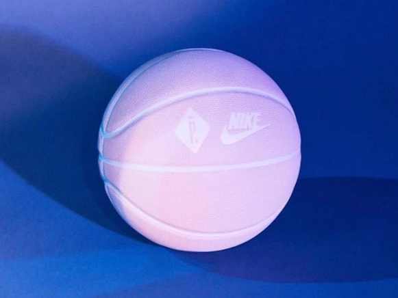 給你一個運動的理由：NikeLab x Pigalle 最新聯乘，當 Sporty 遇上優雅的巴黎風情！