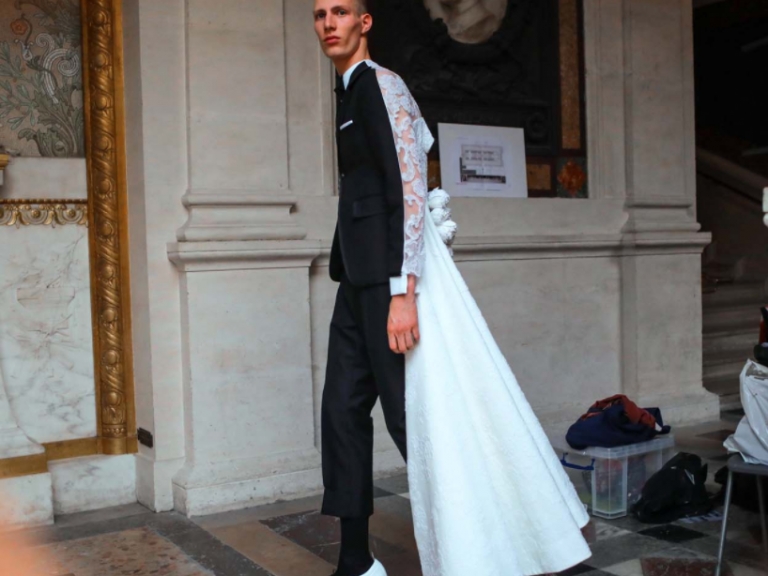 2018 春夏巴黎男裝週的五宗“最”，Balenciaga 的民主和 Thom Browne 的自由