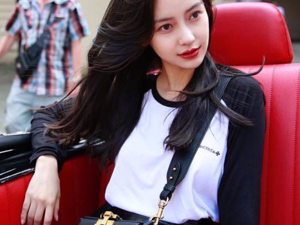 神級潮物！Angelababy 最新《街拍私服》克羅心 Matty boy、Manokhi 都上身！