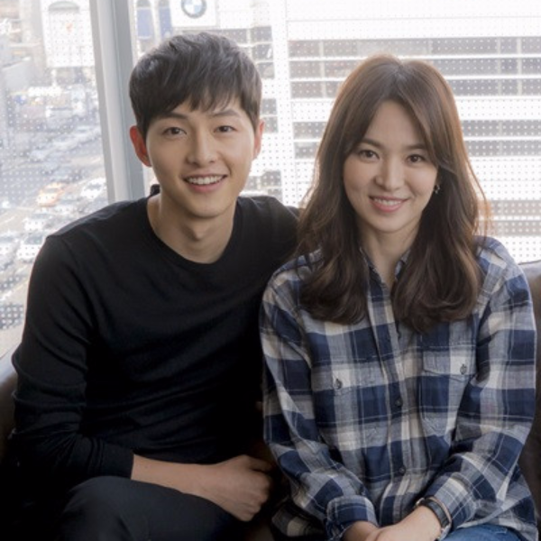 居然是真的！宋慧喬和宋仲基宣布 10 月結婚　《太陽的後裔》粉絲超沸騰！