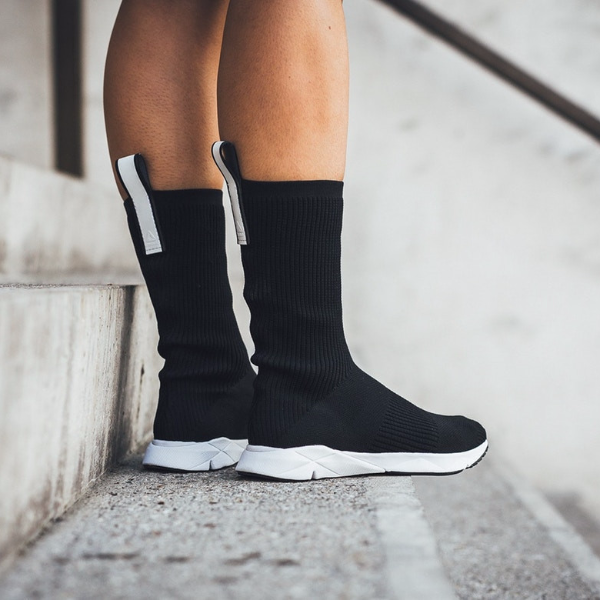 Reebok 全新鞋款 Sock Runner Ultraknit 上腳一覽