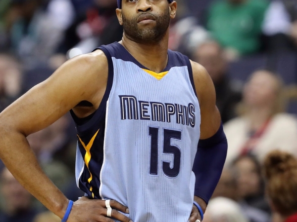 老而彌堅 - Vince Carter 與 Sacramento Kings 簽下一年約繼續征戰