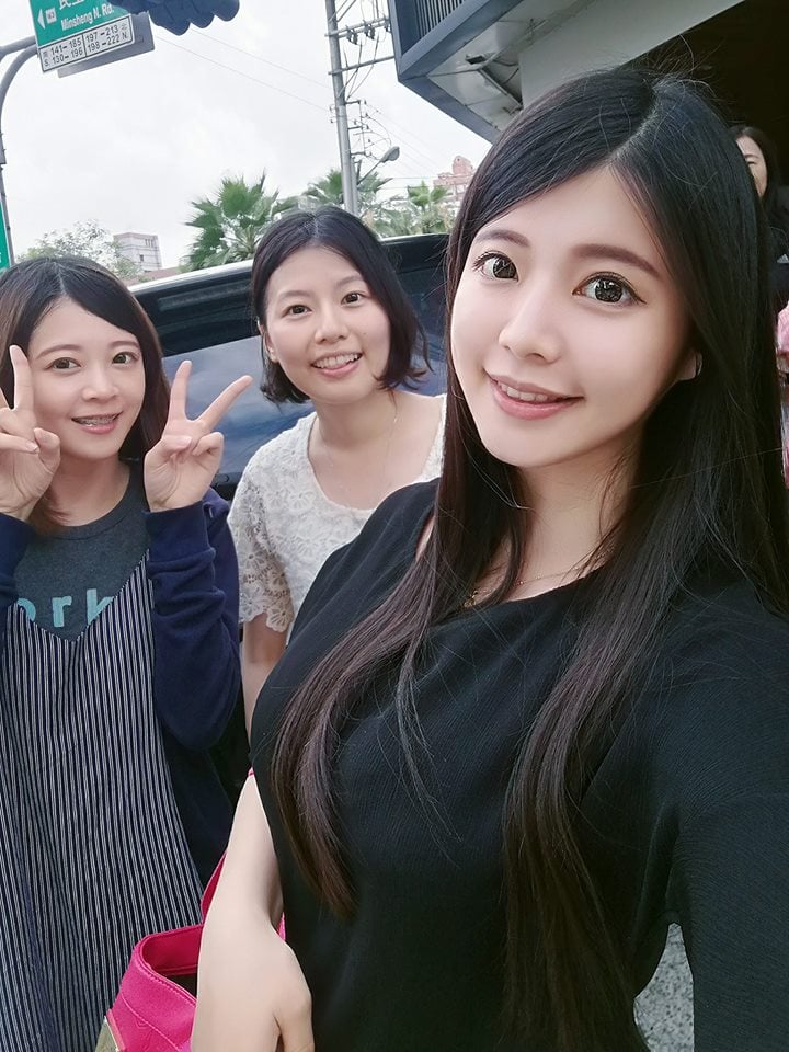 【野生抓正妹❤】買鹹酥雞驚見「超兇美女」!鄉民:極品天菜 正妹身分大起底