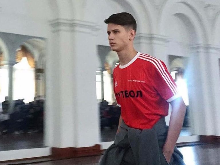 Gosha Rubchinskiy x adidas 聯乘系列正式在 DSM Ginza 上架