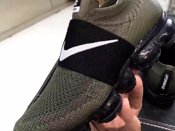 Nike Air VaporMax 繼川久保玲聯名款後，即將再推出這樣的無鞋帶版本！