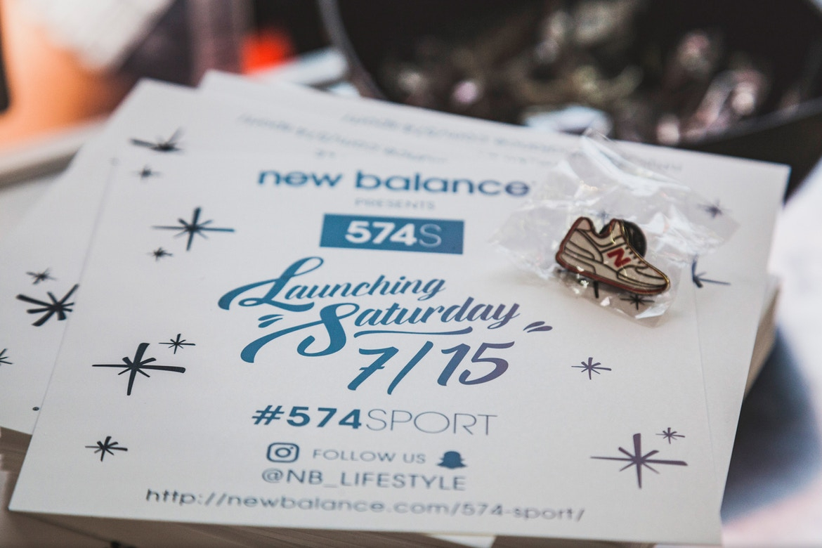 New Balance紐約打造快閃咖啡快餐車，賣的居然是 574 系列球鞋！