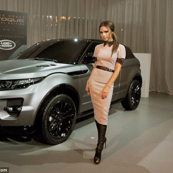 維多利亞介紹自己「設計了這一輛車款」　惹 Land Rover 總監氣炸：她只懂改顏色而已！