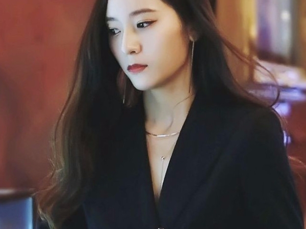 《河伯的新娘》Krystal  一身名牌，重金打造完美「現代版女神」形象！