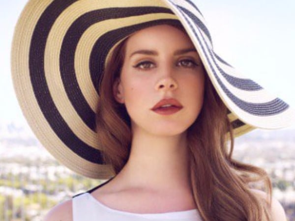 網友囂張炫耀提早下載到秘密外洩新專輯 Lana Del Rey 超不爽回應他「這 3 個字」!