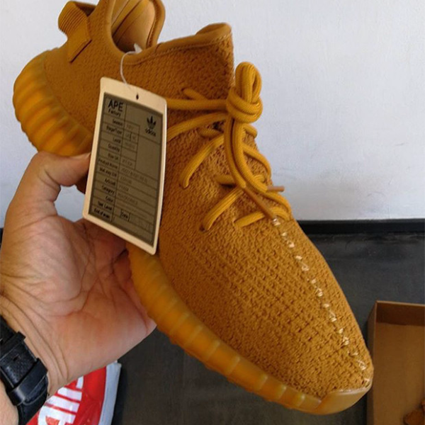 adidas YEEZY BOOST 350 V2 還有這兩款稀有配色，你買單嗎？