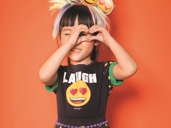 「眼冒愛心」、「哭著笑」 ，emoji 表情已經悄悄攻佔你的世界！