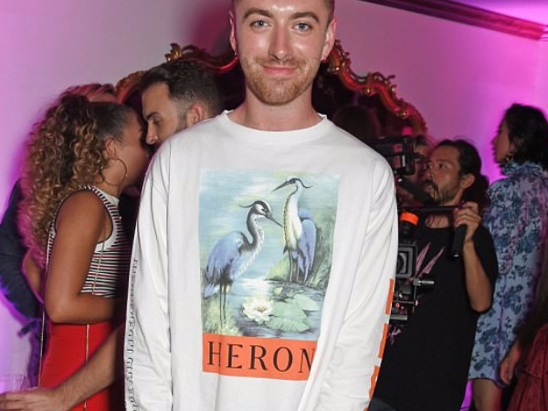 怒批山姆史密斯曾不斷傳曖昧簡訊給 Tom Daley　新婚男同伴侶意外同台仇人！