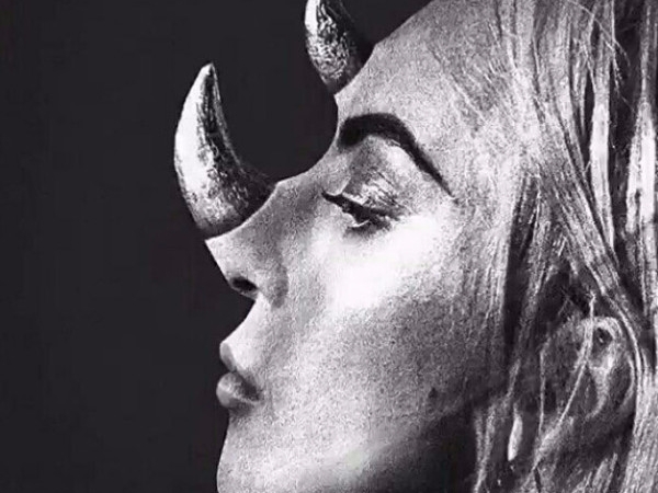 不怕被比較！Lady Gaga 百變造型，「 做自己」 最重要！