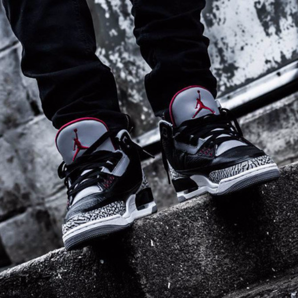 首度注入跳跳人 Logo 的神鞋！Air Jordan 3「黑水泥」發售資訊大公開