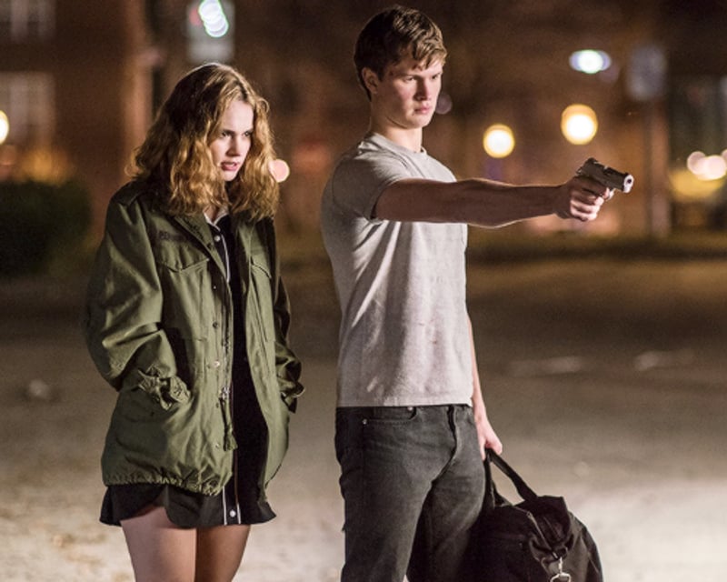 《玩命再劫》莉莉詹姆斯迷倒观众 清纯可人儿现实生活的正牌男友是