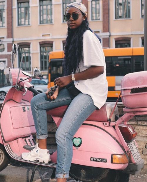 到底為什麼那麼多人騎 Vespa？因為哥騎的不是車，而是態度～