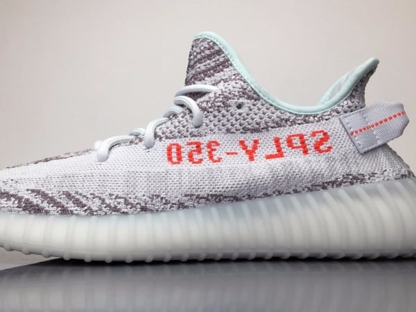 YEEZY BOOST 350 V2  「Semi Frozen Yellow」、「Blue Tint」兩種配色釋出！